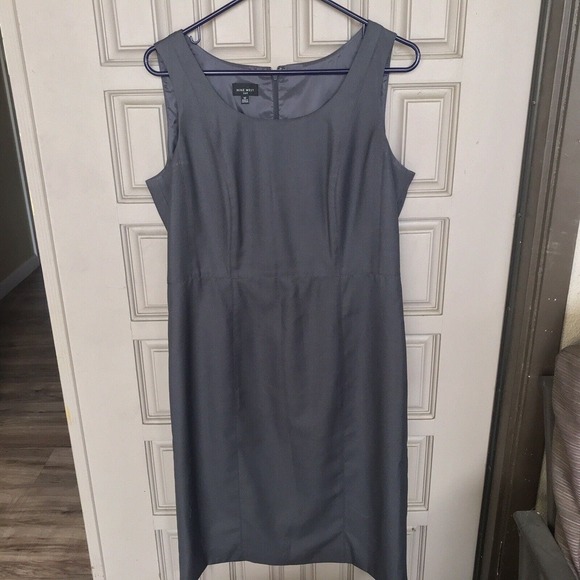 Nine West Suit Dress Sz12 Gray Fitted Kick Pleat Knee Length Sleeveless - Picture 2 of 12